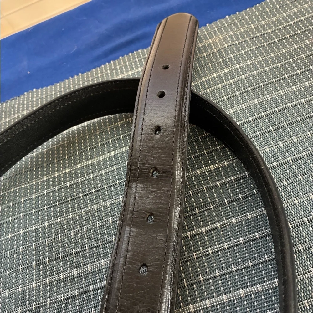 Tommy Hilfiger Men’s Black Leather Belt with Silver Buckle (M 30-32)